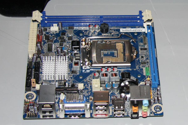 Intel เตรียมเปิดตัว Mini-ITX H57 สำหรับ LGA1156 ในปีหน้า
