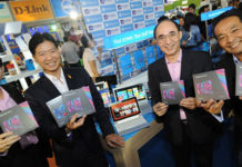 Microsoft เปิดตัวระบบปฏิบัติการ Windows 8 พร้อมกันทั่วโลก